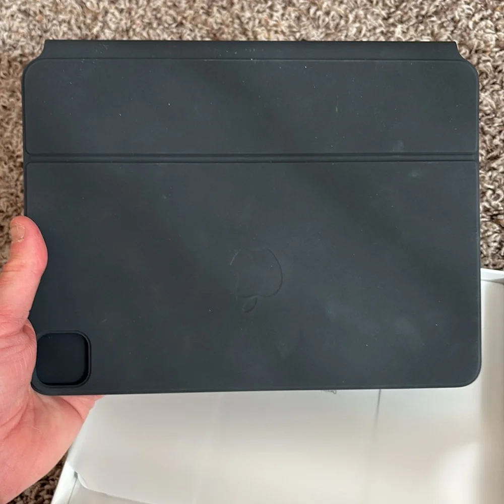 Real Apple iPad Magic Keyboard - Black